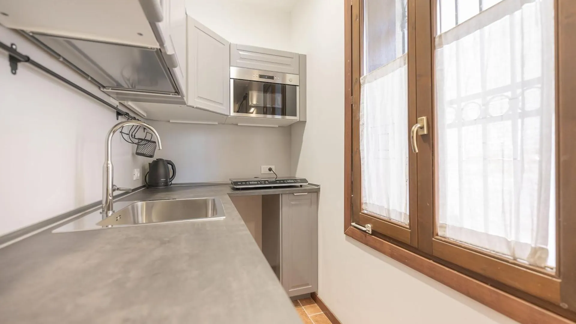 Apartment Casa Luna - Vicino Alla Stazione Dei Treni Venice Italy